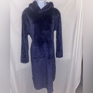 Women’s size Large/XL 32 DEGREES Heat hooded cozy plush sleep lounger